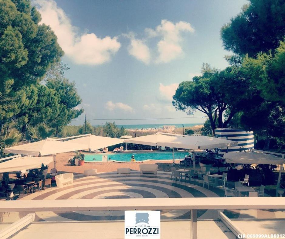 Hotel Perrozzi Васто Екстер'єр фото