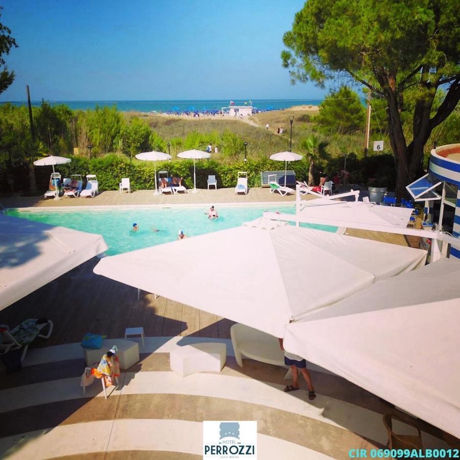 Hotel Perrozzi Васто Екстер'єр фото